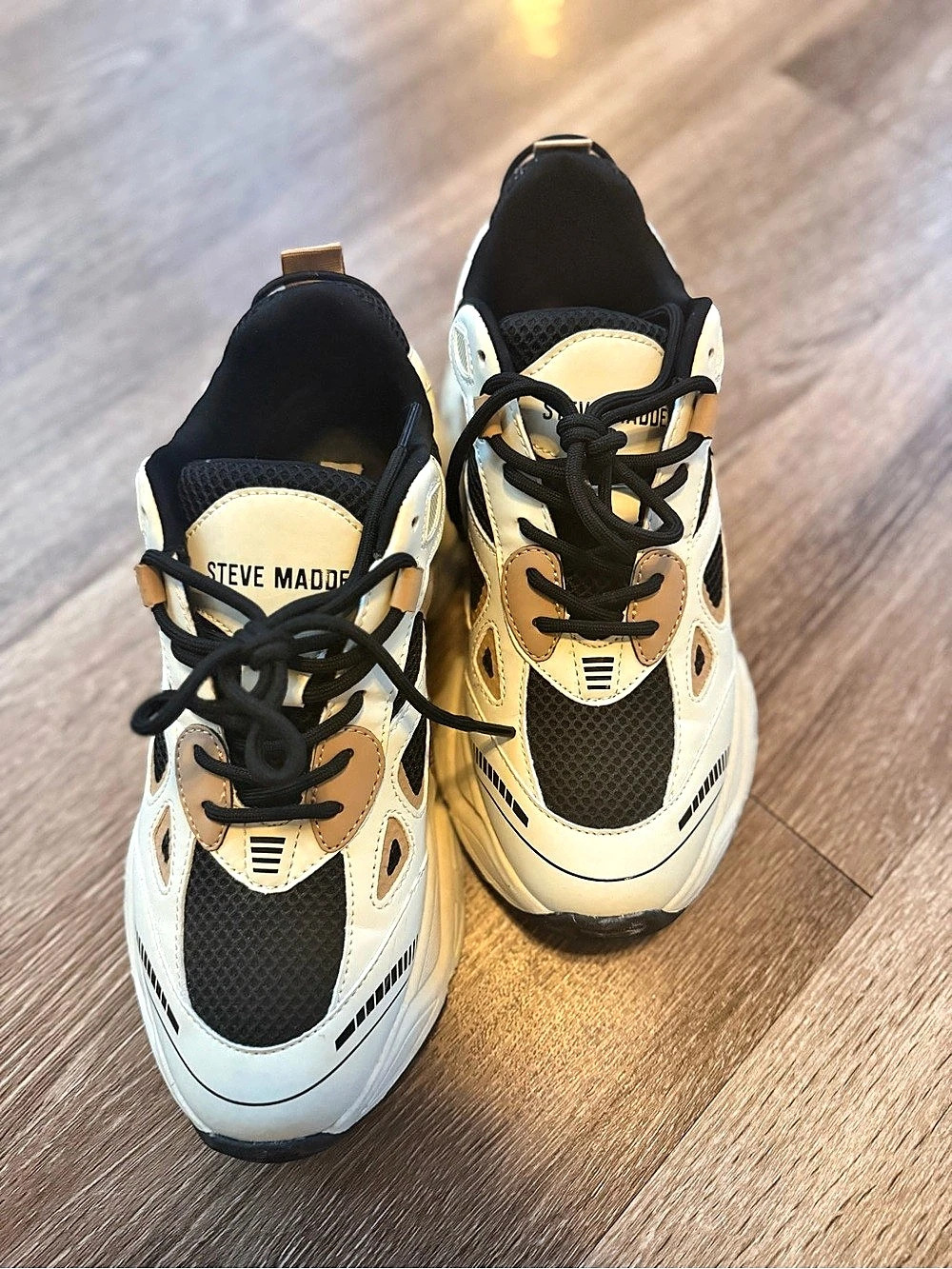 Steve Madden Possession Chunky Platform Sneaker Sneakers White & Black